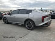 ✅ 2025 Kia K4 GT-Line • VIN: 3KPFW4DE3SE103087 • Lot: 92528465. Wystawiony na Copart z przebiegiem 43 557 mil. Bezpłatny archiwum sprzedaży aukcyjnych z USA i szczegółowy raport historii pojazdu na DreamBid. Zdjęcie 2.