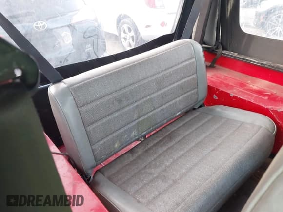 ✅ 1995 Jeep Wrangler S • VIN: 1J4FY19P9SP247448 • Lot: 43764002. Listed on IAAI with 181,357 mi. Free auction sales archive from the USA and detailed vehicle history report at DreamBid. Image 8.