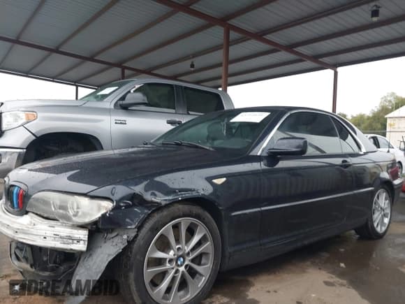 ✅ 2005 BMW 3 Series 330Ci • VIN: WBABW53475PL50580 • Lot: 43712616. Listed on IAAI with 152,232 mi. Free auction sales archive from the USA and detailed vehicle history report at DreamBid. Image 15.