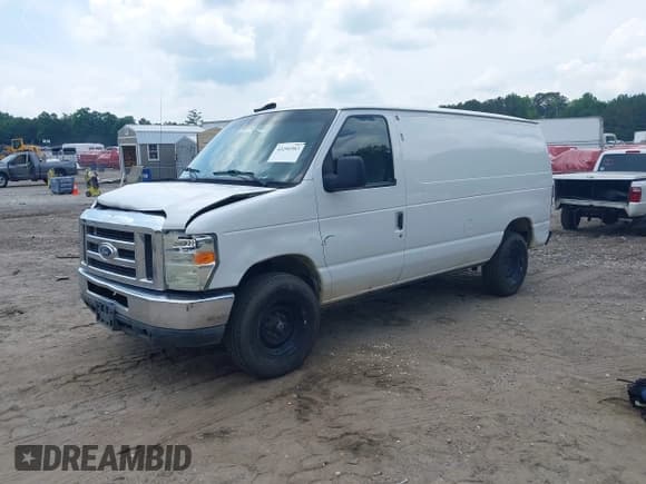 ✅ 2014 Ford Econoline Cargo Commercial • VIN: 1FTNE2EWXEDA19929 • Lot: 42296983. Wystawiony na IAAI z przebiegiem 245 291 mil. Bezpłatny archiwum sprzedaży aukcyjnych z USA i szczegółowy raport historii pojazdu na DreamBid. Zdjęcie 2.