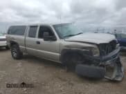 ✅ 2003 Chevrolet Silverado 2500HD LS • VIN: 1GCHC29123E274857 • Лот: 53446795. Опубликован ранее на Copart с пробегом 198 736 миль. Бесплатный доступ к архиву аукционных продаж из США и подробный отчёт об истории автомобиля на DreamBid. Изображение 4.