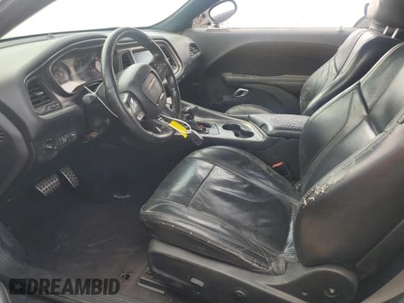 ✅ 2016 Dodge Challenger SXT Plus • VIN: 2C3CDZAG7GH325899 • Лот: 86634985. Опубликован ранее на Copart с пробегом 212 335 миль. Бесплатный доступ к архиву аукционных продаж из США и подробный отчёт об истории автомобиля на DreamBid. Изображение 7.