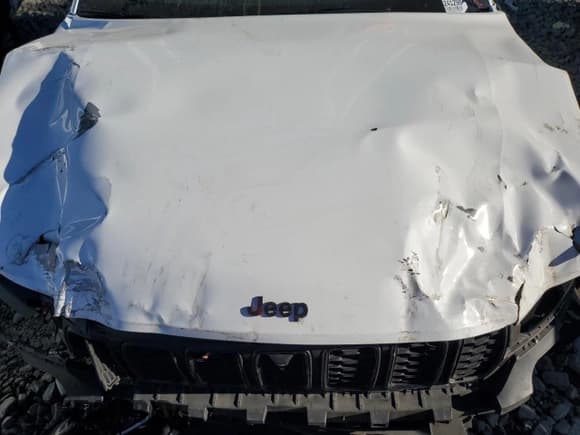 ✅ 2024 Jeep Grand Cherokee Limited • VIN: 1C4RJHBG2RC223536 • Lot: 86693925. Listed on Copart with Not provided. Free auction sales archive from the USA and detailed vehicle history report at DreamBid. Image 12.