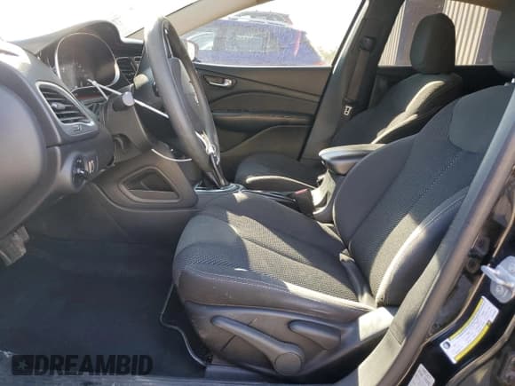 ✅ 2016 Dodge Dart SXT • VIN: 1C3CDFBB2GD570589 • Лот: 85390145. Опубликован ранее на Copart с пробегом 126 583 миль. Бесплатный доступ к архиву аукционных продаж из США и подробный отчёт об истории автомобиля на DreamBid. Изображение 7.