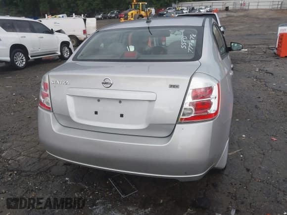 ✅ 2009 Nissan Sentra S FE+ • VIN: 3N1AB61EX9L677281 • Lot: 42471235. Wystawiony na IAAI z przebiegiem 58 044 mil. Bezpłatny archiwum sprzedaży aukcyjnych z USA i szczegółowy raport historii pojazdu na DreamBid. Zdjęcie 16.