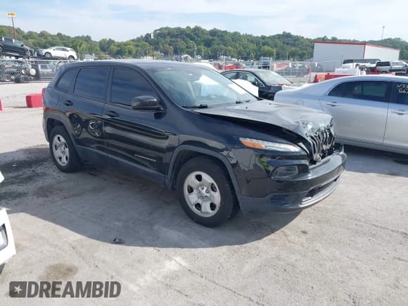 ✅ 2016 Jeep Cherokee Altitude • VIN: 1C4PJMAB0GW266984 • Lot: 43353954. Listed on IAAI with 59,996 mi. Free auction sales archive from the USA and detailed vehicle history report at DreamBid. Image 1.