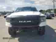 2023 Ram 1500 Tradesman z VIN 1C6SRFCT9PN641644, wystawiony jako Copart lot #64295795 z przebiegiem 20 664 mil mil oraz Szkoda całkowita • Salvage title. Historia ofert i sprzedaży dostępna na DreamBid. Obrazek 5.