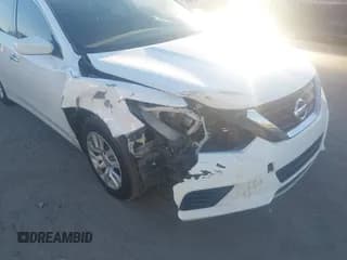 ✅ 2016 Nissan Altima SR • VIN: 1N4AL3APXGC150575 • Lot: 43670903. Wystawiony na IAAI z przebiegiem 181 302 mil. Bezpłatny archiwum sprzedaży aukcyjnych z USA i szczegółowy raport historii pojazdu na DreamBid. Zdjęcie 6.