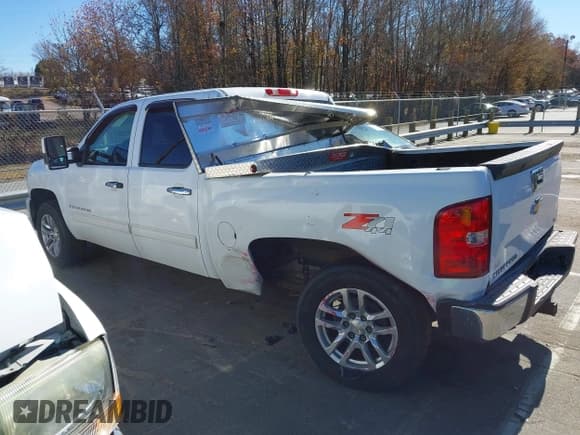 ✅ 2009 Chevrolet Silverado 1500 • VIN: 2GCEC23J691124353 • Лот: 43708786. Опубликован ранее на IAAI с пробегом 187 614 миль. Бесплатный доступ к архиву аукционных продаж из США и подробный отчёт об истории автомобиля на DreamBid. Изображение 14.