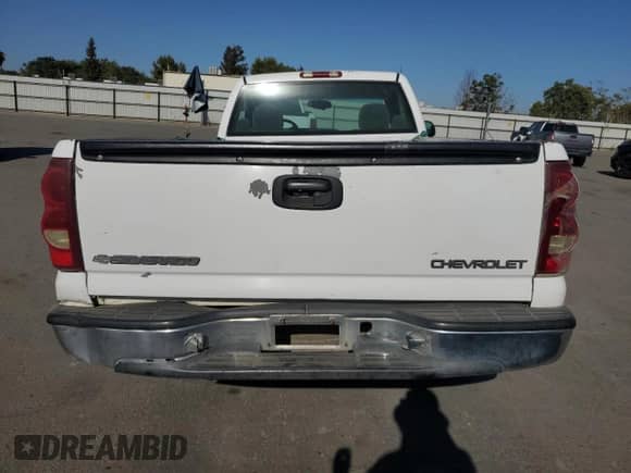 2003 Chevrolet Silverado 1500 with VIN 1GCEC14V03Z105274, listed as a Copart auction lot 70592284 with 145,652 mi miles and Salvage title. Bid and sale history available at DreamBid. Image 6.