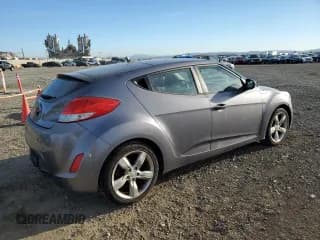 ✅ 2012 Hyundai Veloster w/Red Int • VIN: KMHTC6ADXCU079422 • Lot: 79286614. Wystawiony na Copart z przebiegiem 185 535 mil. Bezpłatny archiwum sprzedaży aukcyjnych z USA i szczegółowy raport historii pojazdu na DreamBid. Zdjęcie 3.