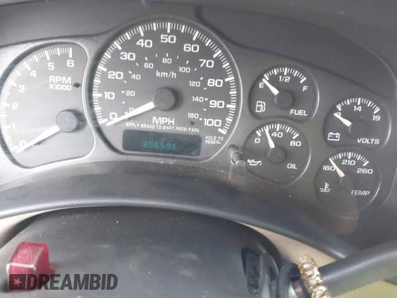 2002 Chevrolet Tahoe LS with VIN 1GNEC13Z42R246617, listed as a IAAI auction lot 42675524 with 306,596 mi miles and . Bid and sale history available at DreamBid. Image 7.