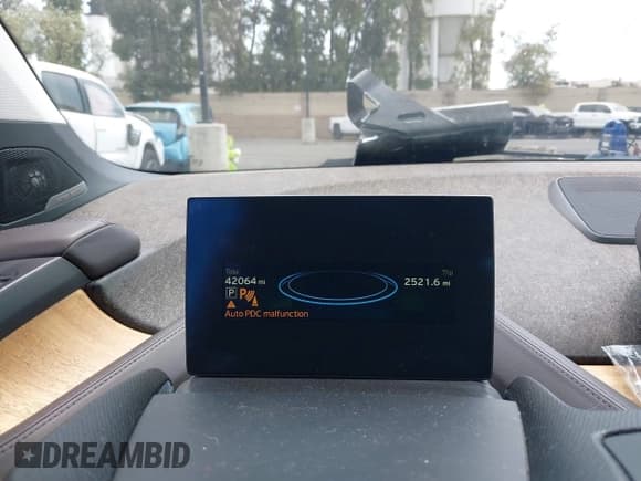 ✅ 2015 BMW i3 • VIN: WBY1Z2C51FV555949 • Лот: 42762156. Опубликован ранее на IAAI с пробегом 42 064 миль. Бесплатный доступ к архиву аукционных продаж из США и подробный отчёт об истории автомобиля на DreamBid. Изображение 13.