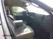 2006 Dodge 3500 SLT z VIN 3D7LX38C26G265439, wystawiony jako IAAI lot #42747687 z przebiegiem 130 340 mil mil oraz . Historia ofert i sprzedaży dostępna na DreamBid. Obrazek 5.