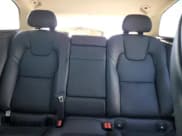 ✅ 2018 Volvo XC60 Inscription • VIN: YV4102RL1J1015970 • Lot: 92197025. Wystawiony na Copart z przebiegiem 94 715 mil. Bezpłatny archiwum sprzedaży aukcyjnych z USA i szczegółowy raport historii pojazdu na DreamBid. Zdjęcie 10.