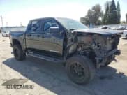 ✅ 2021 GMC Sierra 1500 • VIN: 1GTU9AEF8MZ229571 • Lot: 51665955. Wystawiony na Copart z przebiegiem 96 058 mil. Bezpłatny archiwum sprzedaży aukcyjnych z USA i szczegółowy raport historii pojazdu na DreamBid. Zdjęcie 4.