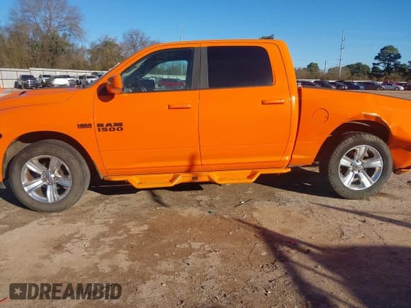 ✅ 2015 Ram 1500 Sport • VIN: 1C6RR7MT1FS685432 • Лот: 41209748. Опубликован ранее на IAAI с пробегом 153 519 миль. Бесплатный доступ к архиву аукционных продаж из США и подробный отчёт об истории автомобиля на DreamBid. Изображение 15.