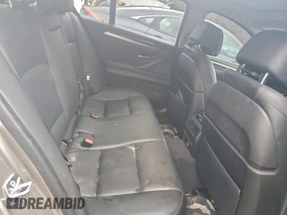 ✅ 2014 BMW 5 Series 528i • VIN: WBA5A5C51ED504318 • Lot: 91080805. Listed on Copart with 114,249 mi. Free auction sales archive from the USA and detailed vehicle history report at DreamBid. Image 10.