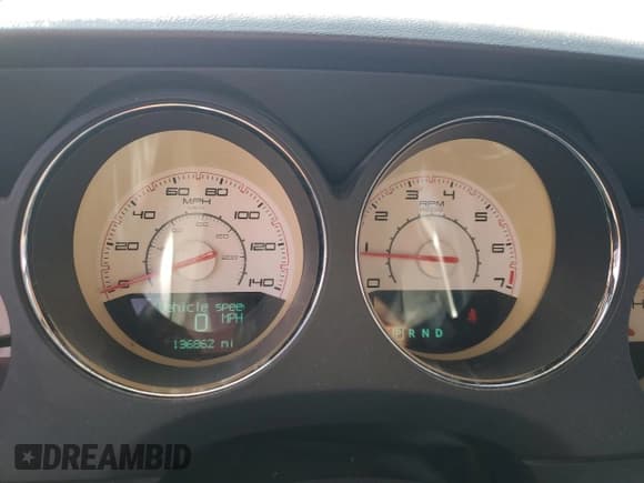 ✅ 2013 Dodge Challenger SXT • VIN: 2C3CDYAGXDH616273 • Lot: 76766114. Wystawiony na Copart z przebiegiem 136 862 mil. Bezpłatny archiwum sprzedaży aukcyjnych z USA i szczegółowy raport historii pojazdu na DreamBid. Zdjęcie 9.