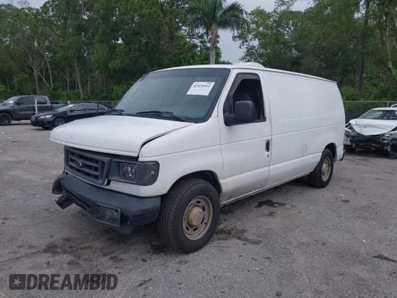 ✅ 2005 Ford Econoline Cargo • VIN: 1FTRE14W75HA41442 • Lot: 42438411. Listed on IAAI with 197,241 mi. Free auction sales archive from the USA and detailed vehicle history report at DreamBid. Image 2.