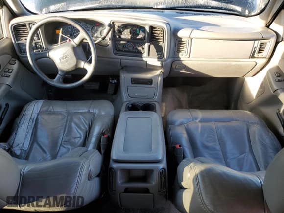 ✅ 1999 GMC Sierra 1500 SLE • VIN: 1GTEK19T1XZ522905 • Лот: 70146465. Опубликован ранее на Copart с пробегом 277 206 миль. Бесплатный доступ к архиву аукционных продаж из США и подробный отчёт об истории автомобиля на DreamBid. Изображение 8.