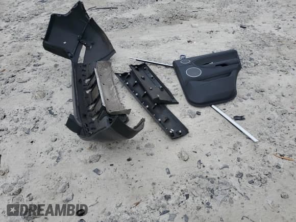 ✅ 2012 Land Rover Range Rover Evoque Prestige Premium • VIN: SALVV2BG1CH669129 • Lot: 54493105. Listed on Copart with 75,642 mi. Free auction sales archive from the USA and detailed vehicle history report at DreamBid. Image 13.