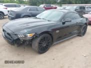 ✅ 2017 Ford Mustang GT • VIN: 1FA6P8CF9H5210203 • Lot: 42764857. Wystawiony na IAAI z przebiegiem 96 169 mil. Bezpłatny archiwum sprzedaży aukcyjnych z USA i szczegółowy raport historii pojazdu na DreamBid. Zdjęcie 2.