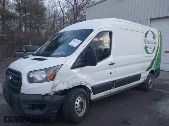 ✅ 2020 Ford Transit Cargo • VIN: 1FTBR2C87LKA34635 • Lot: 41201981. Wystawiony na IAAI z przebiegiem 89 814 mil. Bezpłatny archiwum sprzedaży aukcyjnych z USA i szczegółowy raport historii pojazdu na DreamBid. Zdjęcie 2.