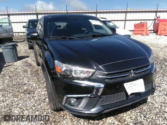 2018 Mitsubishi Outlander SE с VIN JA4AR3AWXJU013308, выставлен на аукционе IAAI как лот 42142171 с пробегом 85 848 миль миль и . История ставок и продаж доступна на DreamBid. Изображение 1.