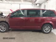 ✅ 2019 Dodge Grand Caravan GT • VIN: 2C4RDGEG9KR535539 • Лот: 43241235. Опубликован ранее на IAAI с пробегом 127 493 миль. Бесплатный доступ к архиву аукционных продаж из США и подробный отчёт об истории автомобиля на DreamBid. Изображение 15.