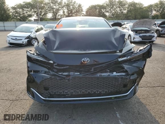 ✅ 2025 Toyota Crown XLE • VIN: JTDAAAAF5S3032700 • Лот: 71624315. Опубликован ранее на Copart с пробегом Не указан. Бесплатный доступ к архиву аукционных продаж из США и подробный отчёт об истории автомобиля на DreamBid. Изображение 5.