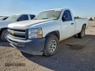 ✅ 2013 Chevrolet Silverado 1500 Work Truck • VIN: 1GCNCPEA8DZ301933 • Lot: 90081575. Wystawiony na Copart z przebiegiem 171 094 mil. Bezpłatny archiwum sprzedaży aukcyjnych z USA i szczegółowy raport historii pojazdu na DreamBid. Zdjęcie 1.