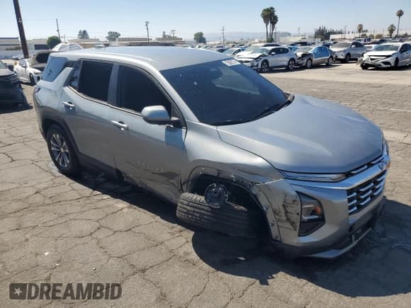 ✅ 2025 Chevrolet Equinox AWD LT • VIN: 3GNAXPEG6SL324114 • Lot: 64716485. Wystawiony na Copart z przebiegiem 5 619 mil. Bezpłatny archiwum sprzedaży aukcyjnych z USA i szczegółowy raport historii pojazdu na DreamBid. Zdjęcie 4.