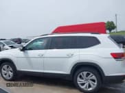 ✅ 2022 Volkswagen Atlas SE • VIN: 1V2JR2CA3NC512561 • Lot: 42415938. Listed on IAAI with 32,713 mi. Free auction sales archive from the USA and detailed vehicle history report at DreamBid. Image 14.