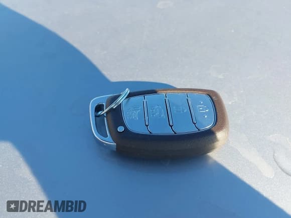 ✅ 2020 Hyundai Ioniq Blue • VIN: KMHC65LC1LU219492 • Lot: 40657406. Wystawiony na IAAI z przebiegiem 117 063 mil. Bezpłatny archiwum sprzedaży aukcyjnych z USA i szczegółowy raport historii pojazdu na DreamBid. Zdjęcie 11.