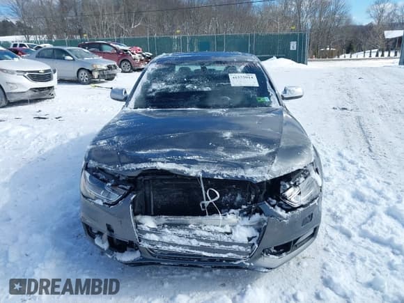 ✅ 2014 Audi S4 Premium Plus • VIN: WAUBGAFL3EA006112 • Лот: 41575914. Опубликован ранее на IAAI с пробегом 145 750 миль. Бесплатный доступ к архиву аукционных продаж из США и подробный отчёт об истории автомобиля на DreamBid. Изображение 13.