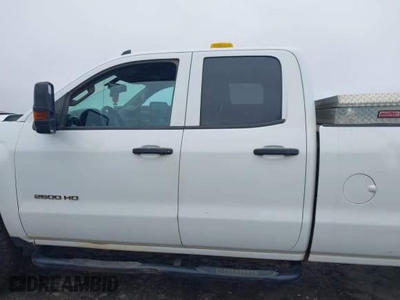 ✅ 2019 Chevrolet Silverado 2500HD Work Truck • VIN: 2GC2CREG2K1226543 • Lot: 42174597. Listed on IAAI with 168,676 mi. Free auction sales archive from the USA and detailed vehicle history report at DreamBid. Image 14.