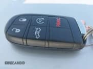 ✅ 2018 Dodge Charger GT • VIN: 2C3CDXJG8JH207520 • Lot: 43165500. Wystawiony na IAAI z przebiegiem 40 311 mil. Bezpłatny archiwum sprzedaży aukcyjnych z USA i szczegółowy raport historii pojazdu na DreamBid. Zdjęcie 11.