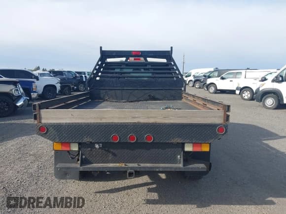 ✅ 2006 Chevrolet Silverado 2500HD • VIN: 1GBHK29D06E190302 • Lot: 43512806. Wystawiony na IAAI z przebiegiem 186 114 mil. Bezpłatny archiwum sprzedaży aukcyjnych z USA i szczegółowy raport historii pojazdu na DreamBid. Zdjęcie 16.