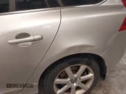 ✅ 2016 Volvo V60 T5 Drive-E Premier • VIN: YV140MEK9G1319298 • Лот: 42241806. Опубликован ранее на IAAI с пробегом 108 931 миль. Бесплатный доступ к архиву аукционных продаж из США и подробный отчёт об истории автомобиля на DreamBid. Изображение 18.