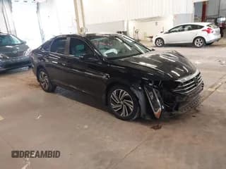 ✅ 2020 Volkswagen Jetta SEL • VIN: 3VWEB7BU6LM017747 • Лот: 41976197. Опубликован ранее на IAAI с пробегом 86 477 миль. Бесплатный доступ к архиву аукционных продаж из США и подробный отчёт об истории автомобиля на DreamBid. Изображение 1.