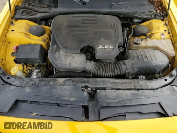 ✅ 2017 Dodge Challenger SXT • VIN: 2C3CDZAG5HH617326 • Lot: 69442005. Wystawiony na Copart z przebiegiem 180 163 mil. Bezpłatny archiwum sprzedaży aukcyjnych z USA i szczegółowy raport historii pojazdu na DreamBid. Zdjęcie 11.