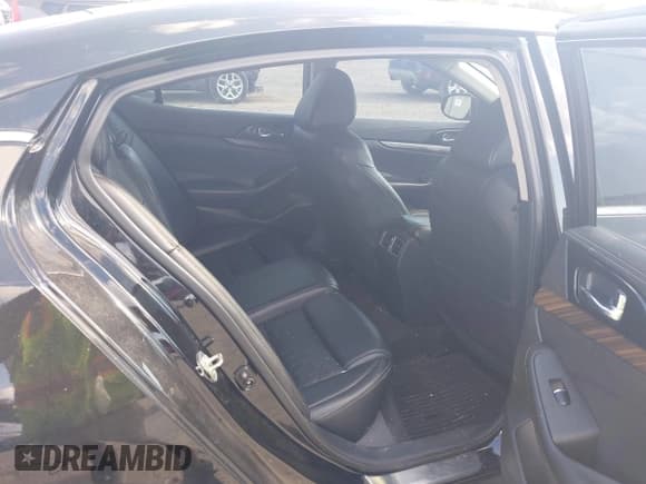 ✅ 2017 Nissan Maxima SV • VIN: 1N4AA6AP5HC386169 • Lot: 43087787. Wystawiony na IAAI z przebiegiem 114 808 mil. Bezpłatny archiwum sprzedaży aukcyjnych z USA i szczegółowy raport historii pojazdu na DreamBid. Zdjęcie 8.