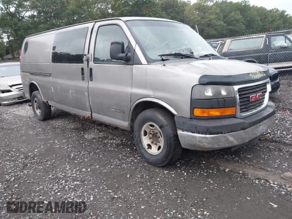 ✅ 2003 GMC Savana Cargo • VIN: 1GTHG39U431179048 • Lot: 43389082. Wystawiony na IAAI z przebiegiem Nie podano. Bezpłatny archiwum sprzedaży aukcyjnych z USA i szczegółowy raport historii pojazdu na DreamBid. Zdjęcie 1.