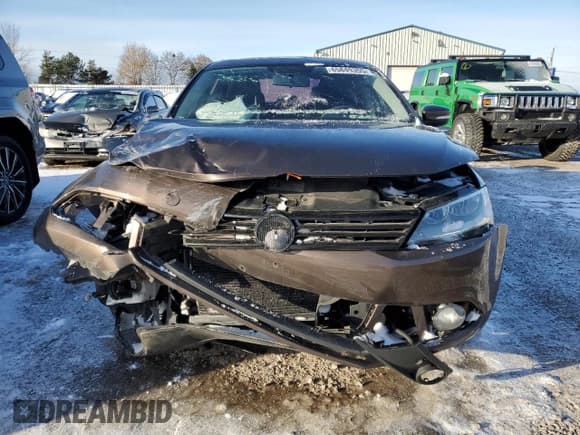 ✅ 2011 Volkswagen Jetta Comfortline • VIN: 3VWDK7AJ1BM374223 • Лот: 65849355. Опубликован ранее на Copart с пробегом 143 201 миль. Бесплатный доступ к архиву аукционных продаж из США и подробный отчёт об истории автомобиля на DreamBid. Изображение 5.