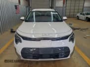 ✅ 2024 Kia Niro Wind • VIN: KNDCR3L13R5112333 • Lot: 94217865. Wystawiony na Copart z przebiegiem 45 861 mil. Bezpłatny archiwum sprzedaży aukcyjnych z USA i szczegółowy raport historii pojazdu na DreamBid. Zdjęcie 5.