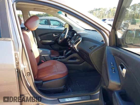 ✅ 2011 Hyundai Tucson GLS • VIN: KM8JU3AC0BU197293 • Лот: 43122730. Размещён на IAAI с пробегом 96 729 миль миль. Получите бесплатный доступ к архиву аукционных продаж из США и посмотрите подробный отчёт об истории автомобиля на DreamBid. Изображение 5.