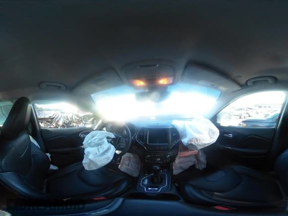 ✅ 2022 Jeep Cherokee Latitude Lux • VIN: 1C4PJLMX3ND516695 • Lot: 42902034. Listed on IAAI with 28,683 mi. Free auction sales archive from the USA and detailed vehicle history report at DreamBid. Image 19.