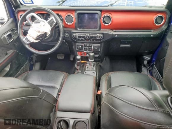 ✅ 2020 Jeep Wrangler Unlimited Rubicon • VIN: 1C4HJXFN4LW324274 • Lot: 57316255. Wystawiony na Copart z przebiegiem 122 447 mil. Bezpłatny archiwum sprzedaży aukcyjnych z USA i szczegółowy raport historii pojazdu na DreamBid. Zdjęcie 8.