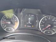 ✅ 2017 Jeep Renegade Altitude • VIN: ZACCJABBXHPG23744 • Lot: 42618696. Wystawiony na IAAI z przebiegiem 132 800 mil. Bezpłatny archiwum sprzedaży aukcyjnych z USA i szczegółowy raport historii pojazdu na DreamBid. Zdjęcie 7.